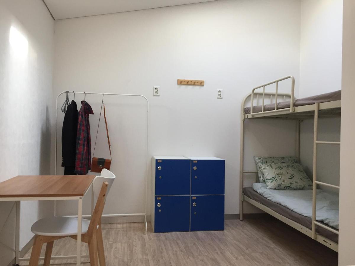 Inside Busan Hostal Exterior foto
